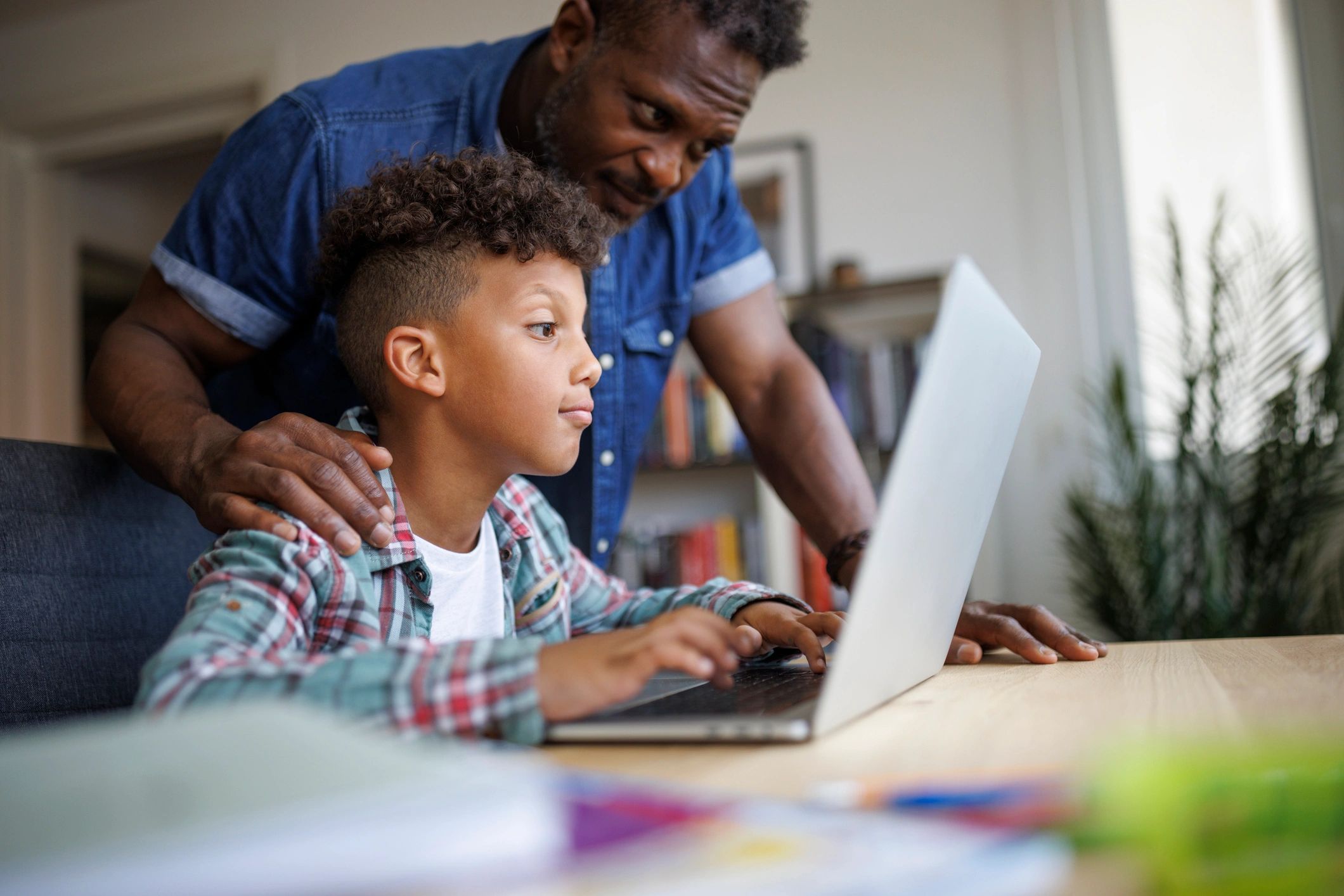 parent and child using computer education